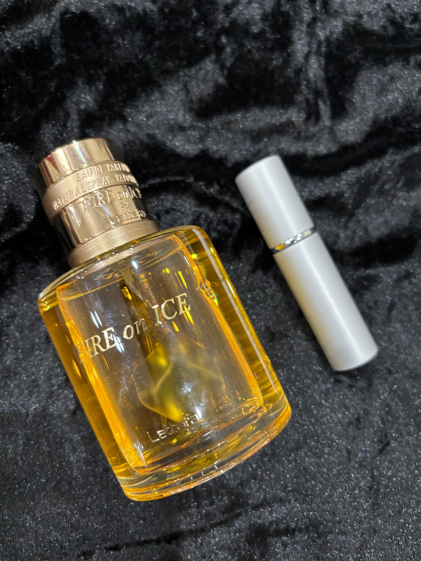 Lataffa Fire and & Ice decant sample perfume