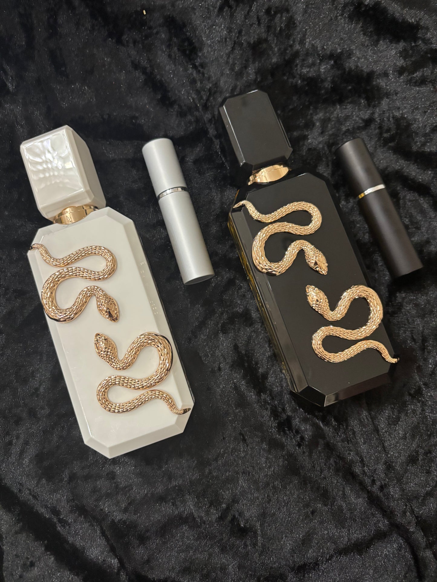 Veneno Bianco and Veneno 5ml each mini discovery set French Avenue decant sample perfume 10ml total