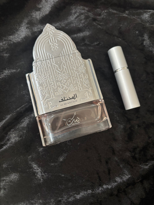 Nusuk Al Mukhtalif 5ml decant sample perfume