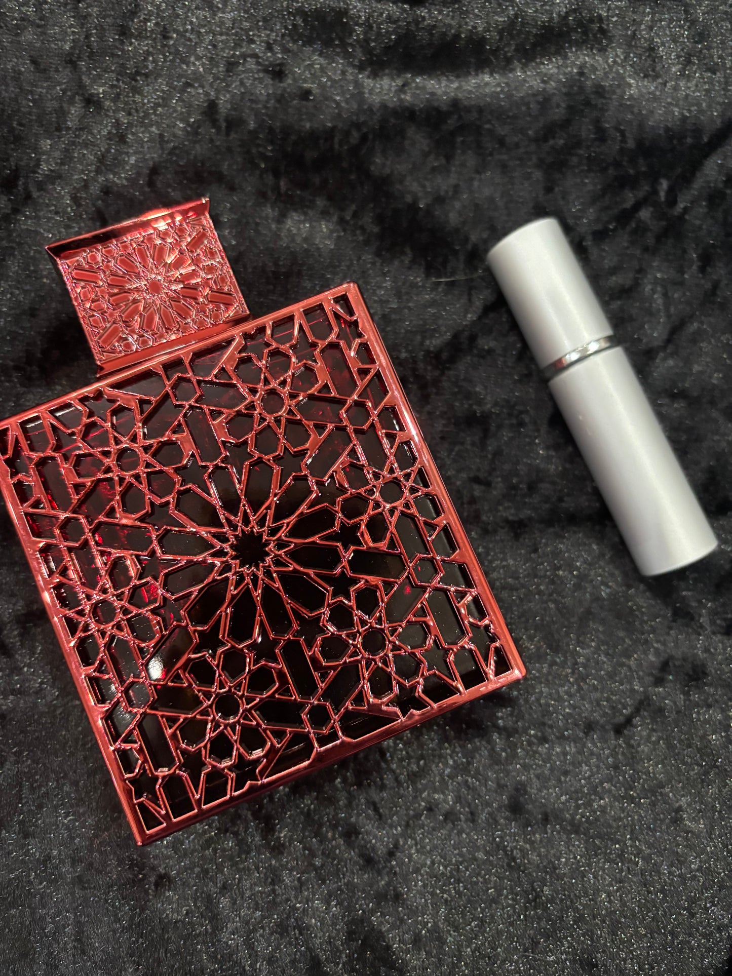 Crimson Rayhaan decant sample perfume